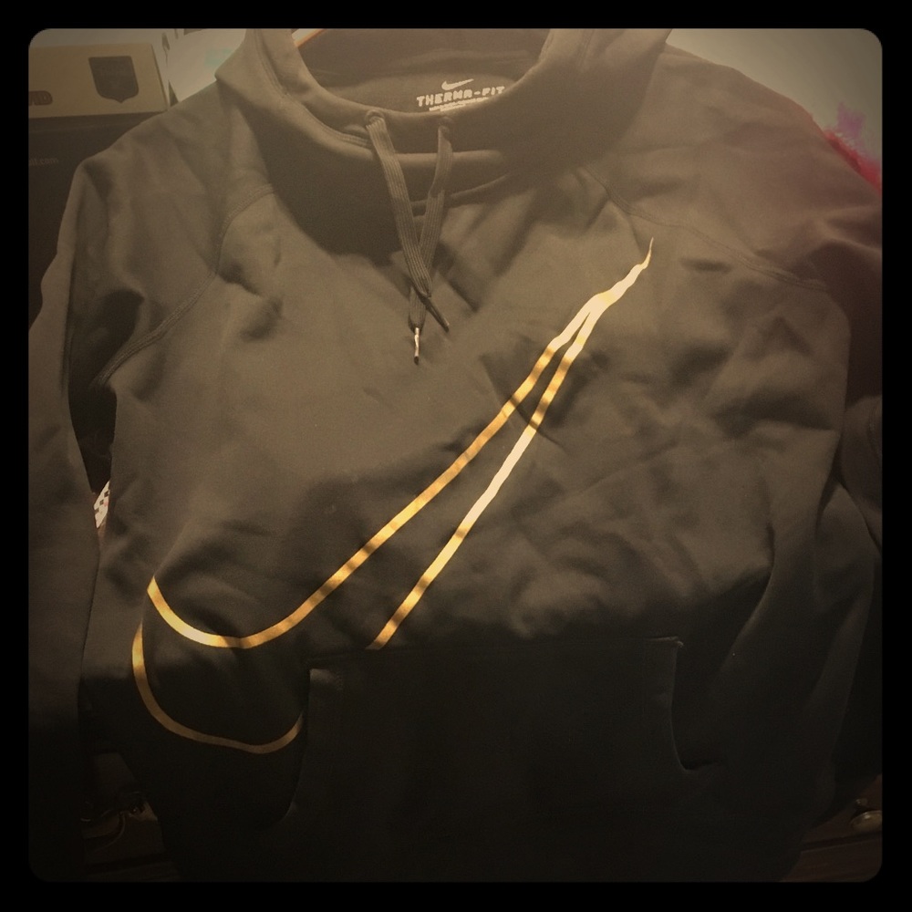 Nike thermafit hoodie